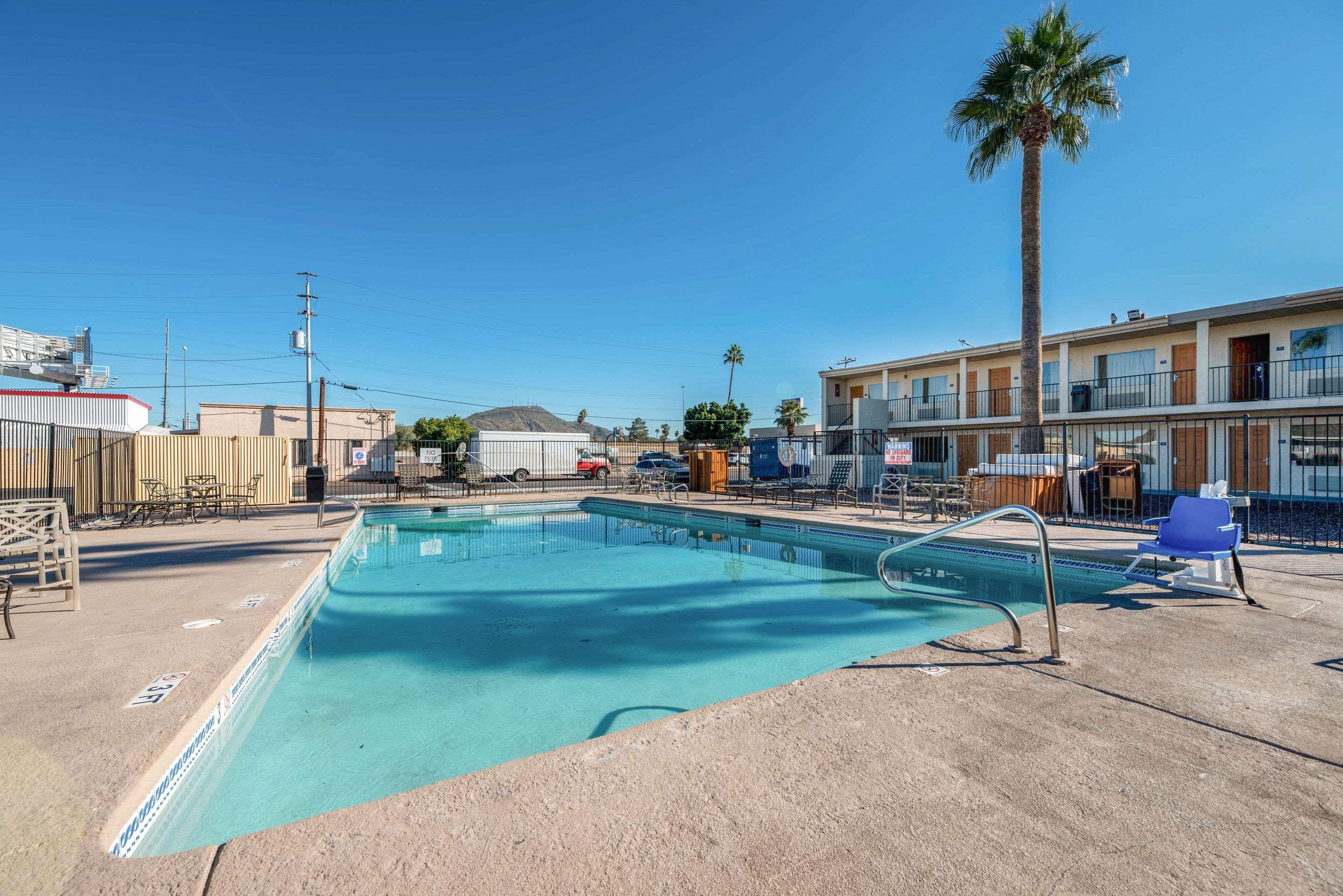 Econo Lodge Phoenix North I-17 Dış mekan fotoğraf