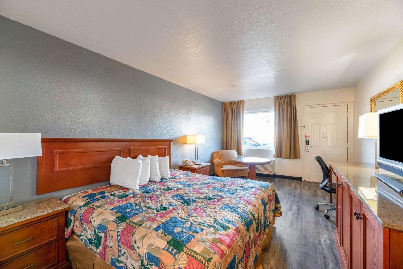 Econo Lodge Phoenix North I-17 Dış mekan fotoğraf